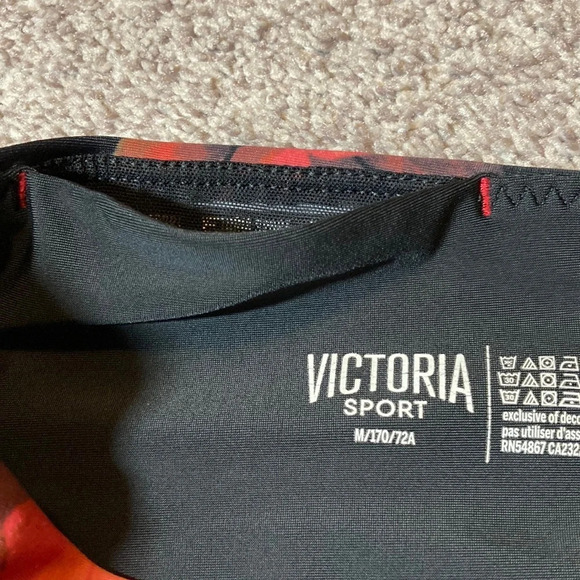 Victoria’s Secret Sport Leggings black and red roses M - Picture 8 of 14